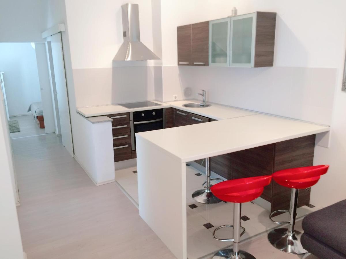Apartment Cesarica Esterno foto